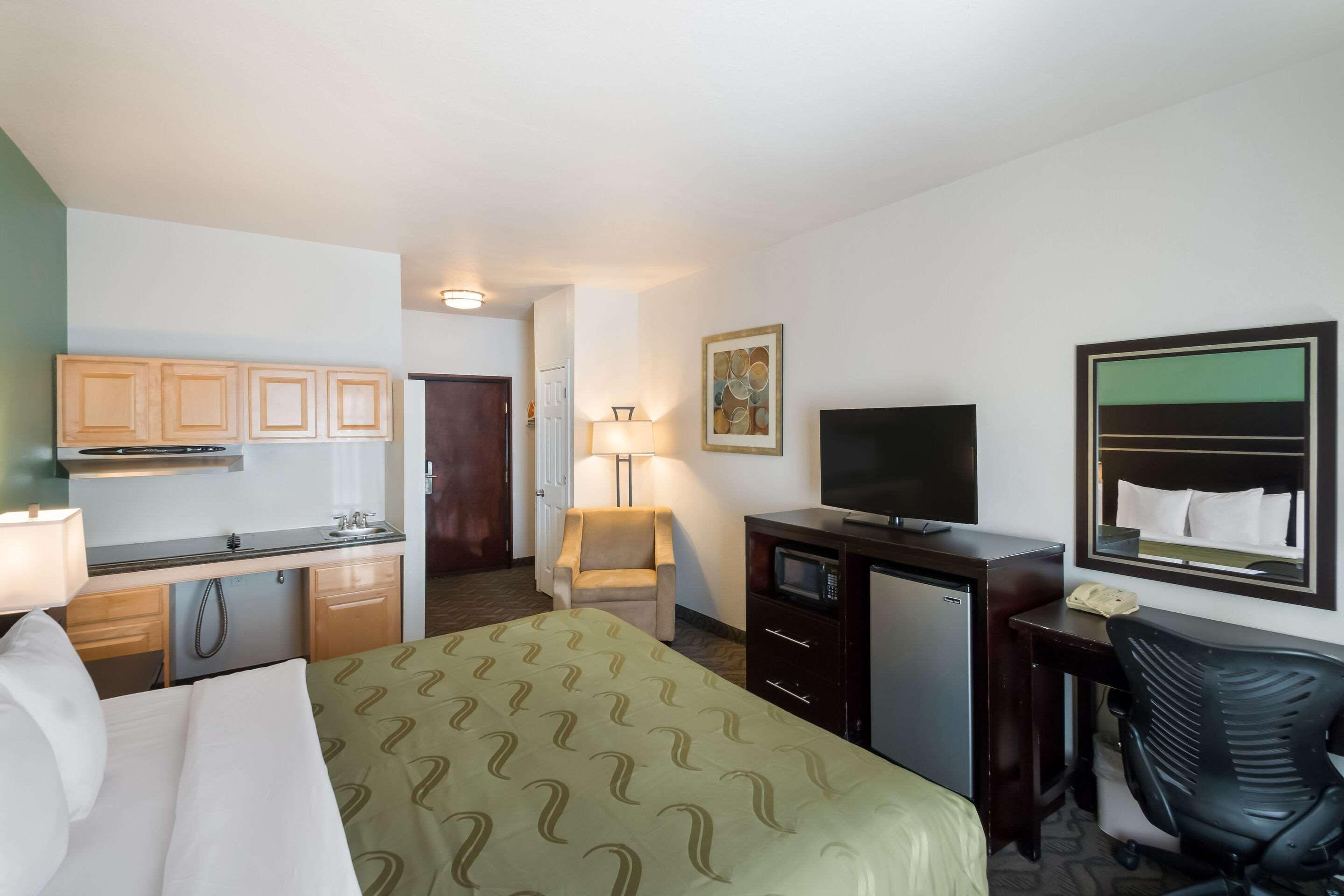 Quality Inn & Suites Airport West Salt Lake City Exterior foto